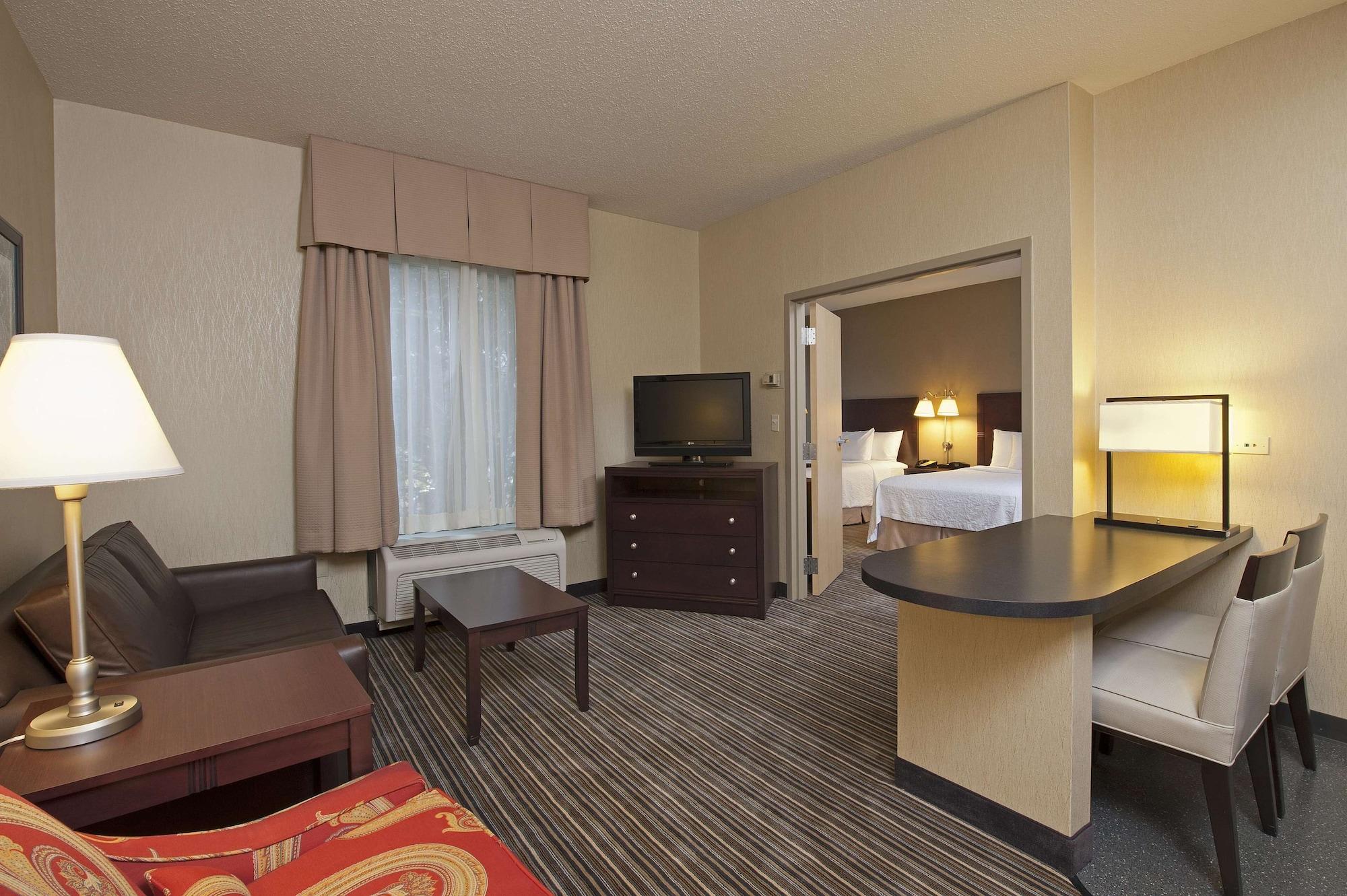 Hampton Inn & Suites Lincolnshire Buitenkant foto