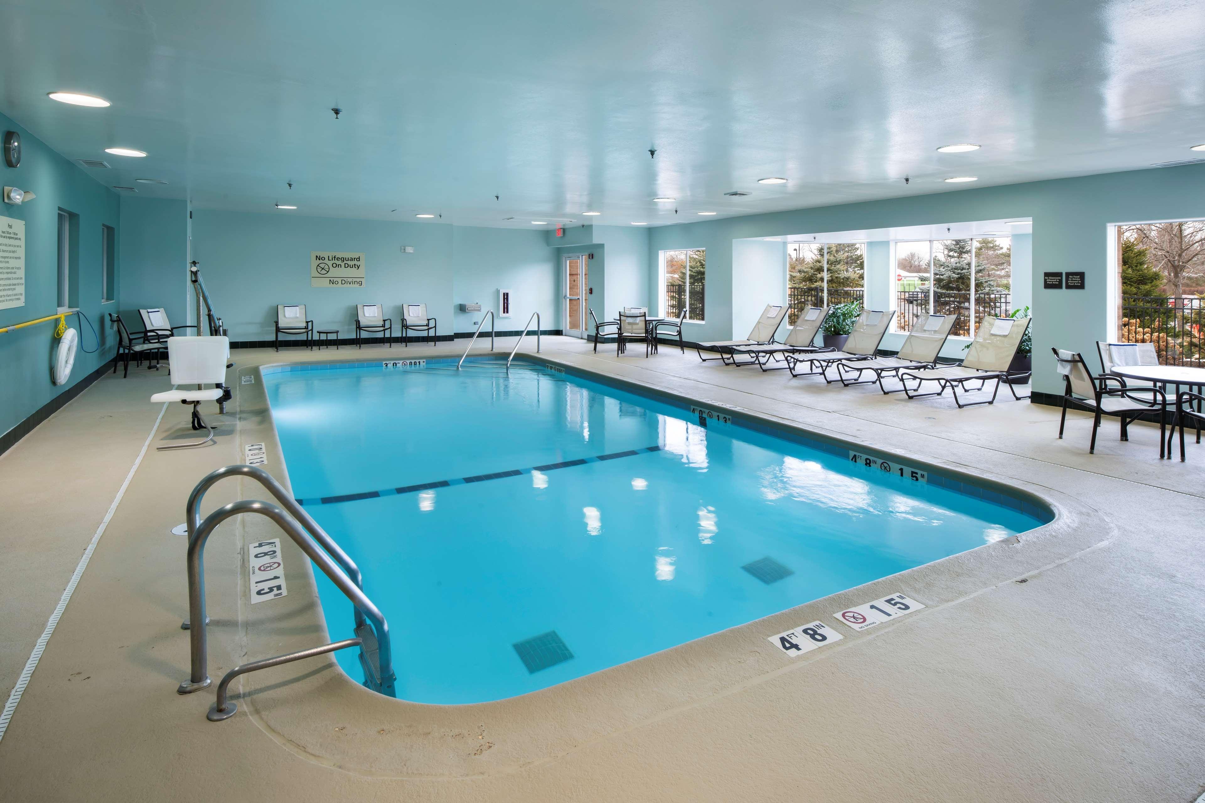 Hampton Inn & Suites Lincolnshire Buitenkant foto