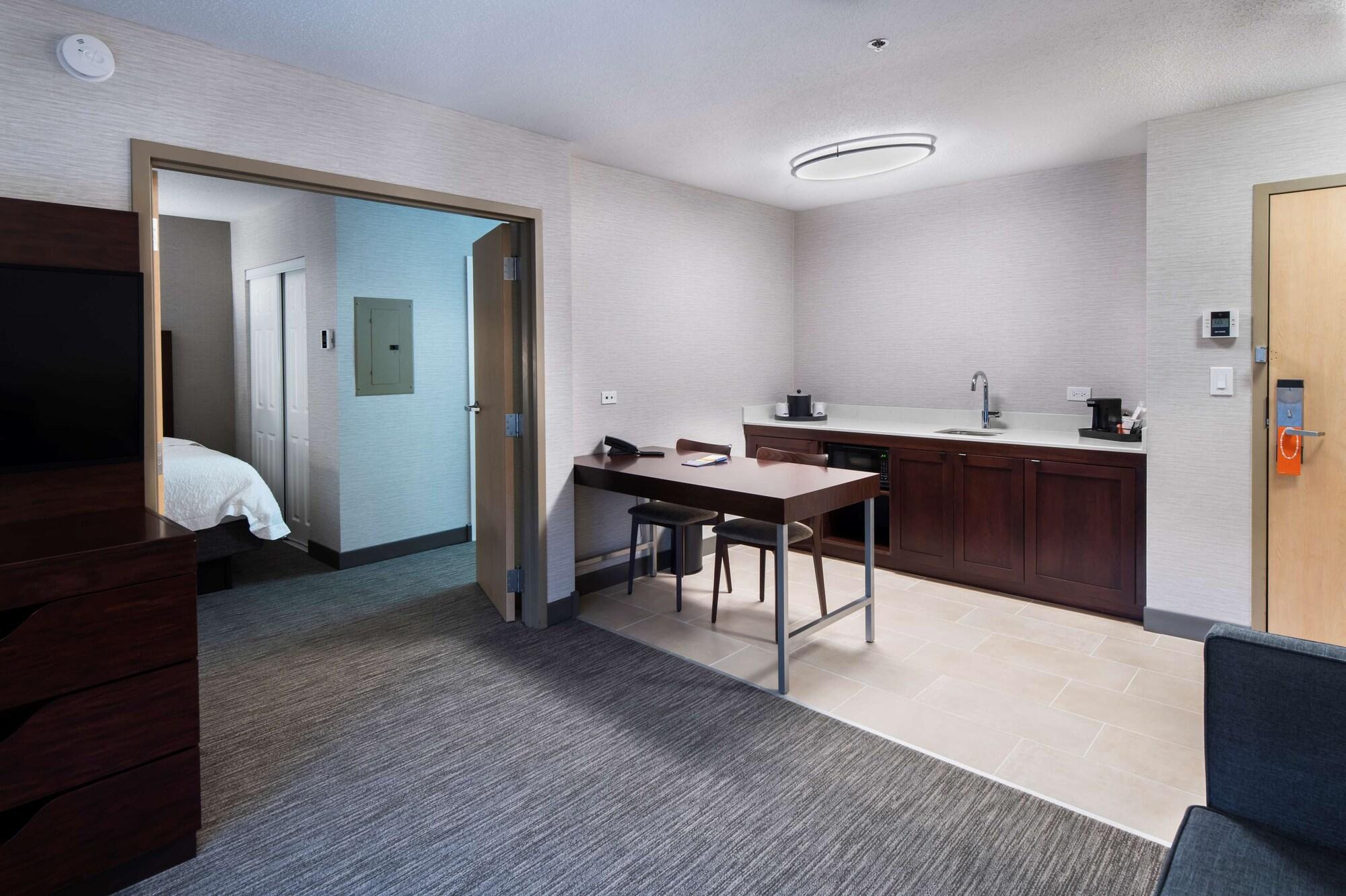 Hampton Inn & Suites Lincolnshire Buitenkant foto