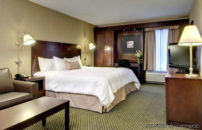 Hampton Inn & Suites Lincolnshire Kamer foto