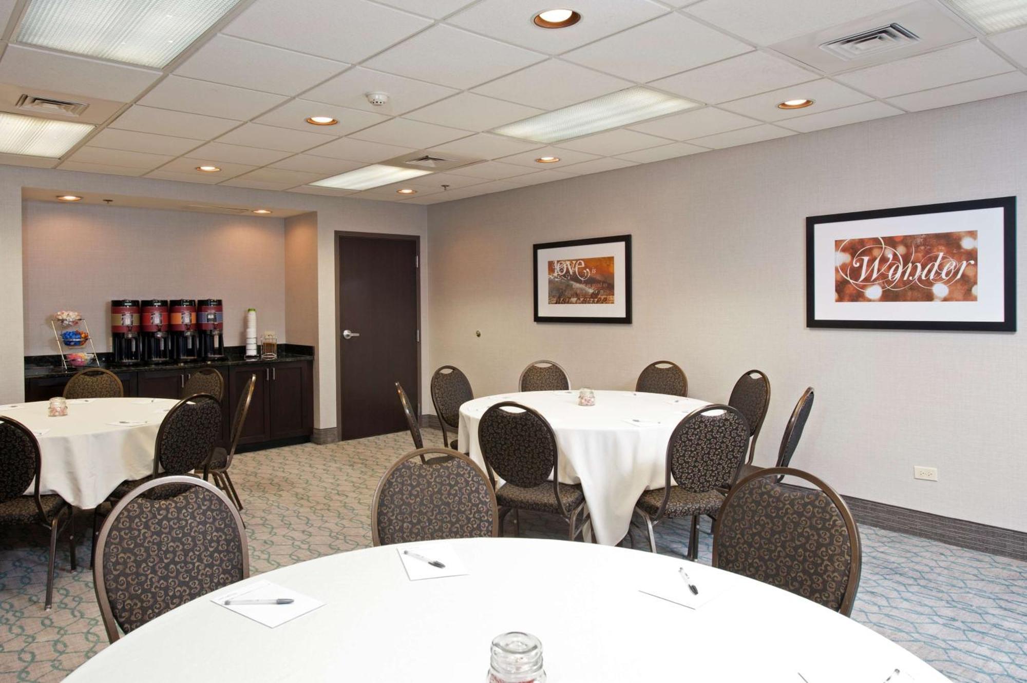 Hampton Inn & Suites Lincolnshire Buitenkant foto